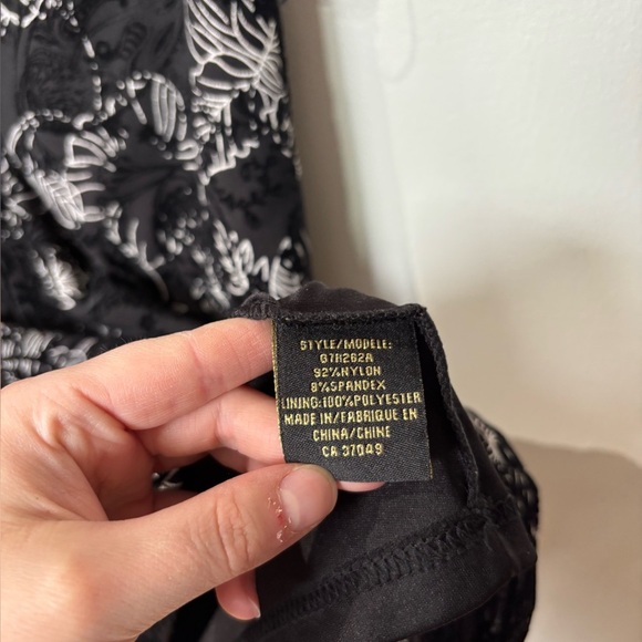 🎉4/30$🎉 Champagne Velvet Floral Print Cowl Neck Dress - Size M - Picture 4 of 7